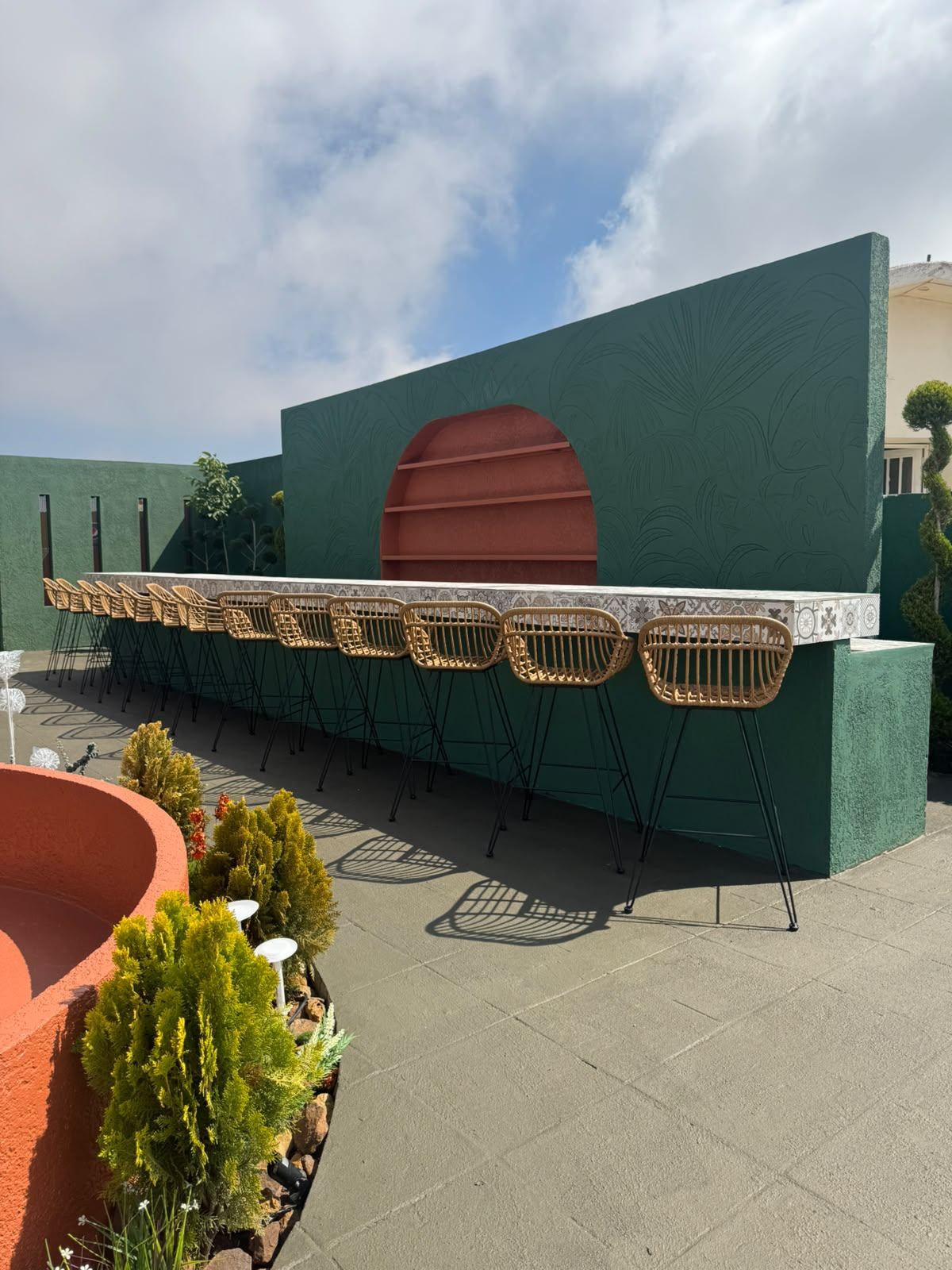 The tiled bar at Fôlies