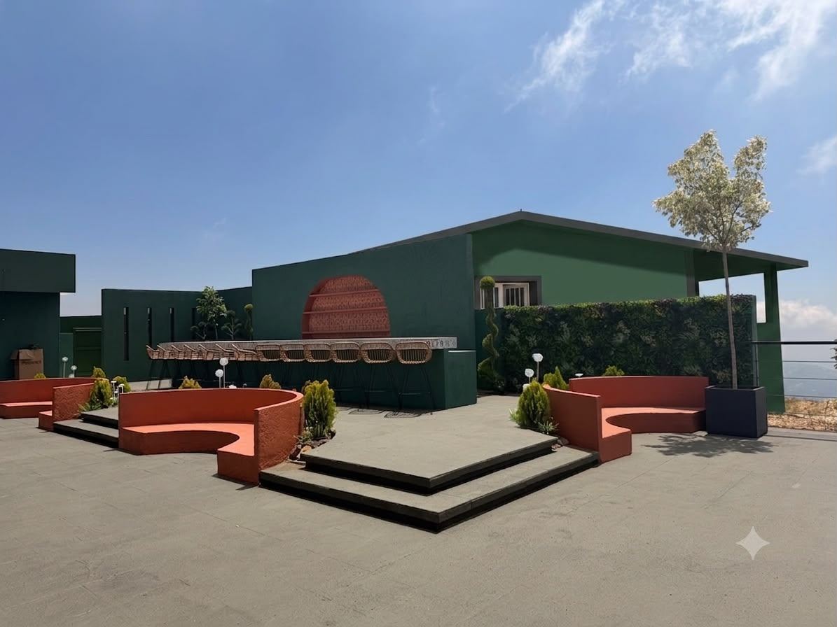 Fôlies terrace wide view